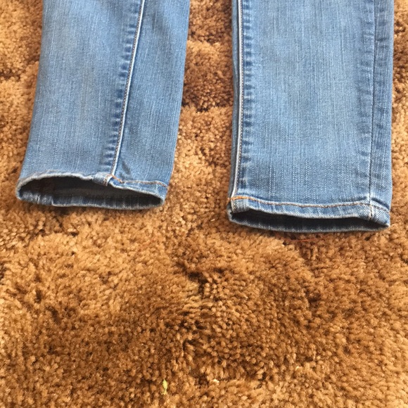 American Eagle Light Wash Jeggings - Picture 5 of 6